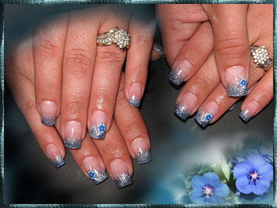 pose d'ongles déco acrylique fantaisie